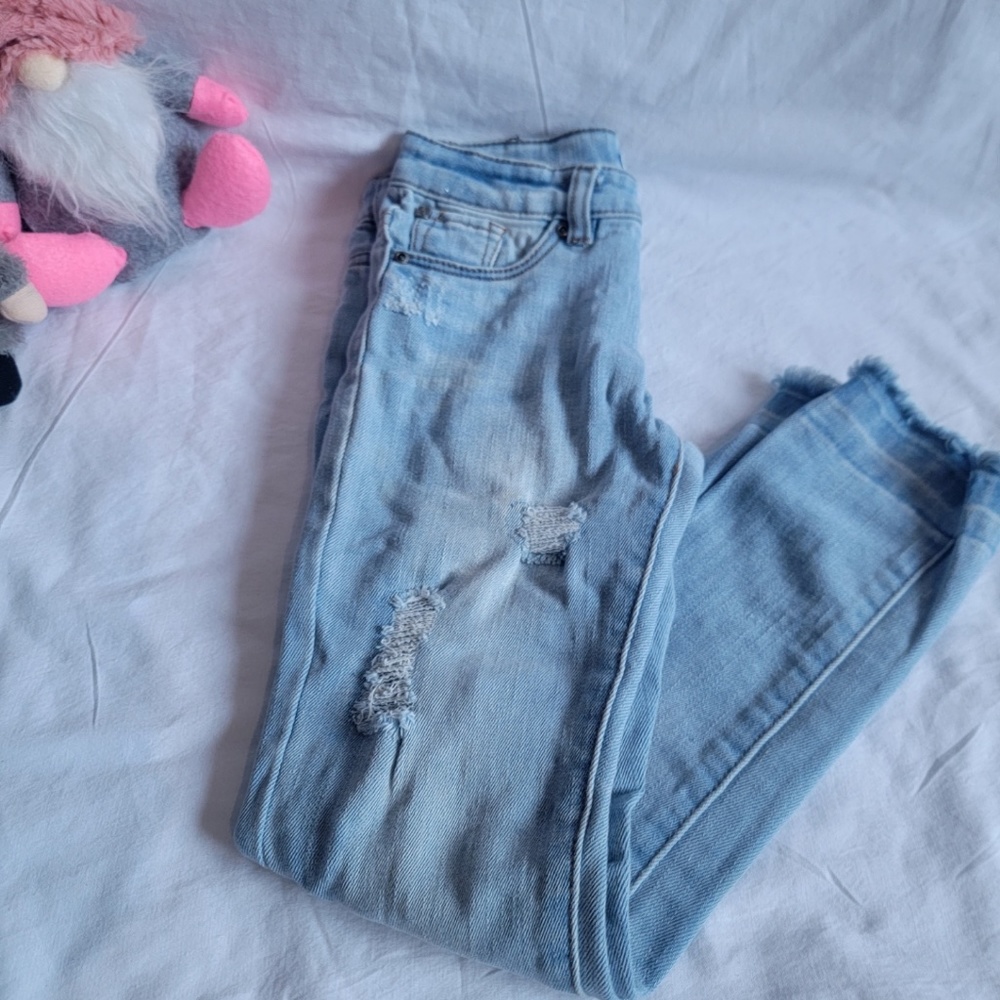 DKNY Girls Distressed Denim Jeans 💗